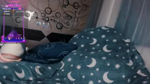 Snapshot of tia_meow chatting on 14, 10, 2025 tiameow online show from 14, 10, 2025