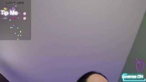 Tia Bella online show from 2, 11, 2025