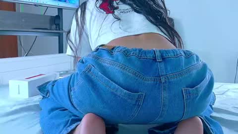 Snapshot of tiana_cinnamon chatting on 15, 9, 2025 TIANA online show from 15, 9, 2025