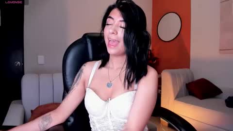 Tianna Rosi online show from 12, 10, 2025