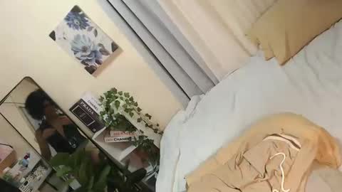 Snapshot of tiara_perezx chatting on 16, 12, 2024 Sam online show from 16, 12, 2024