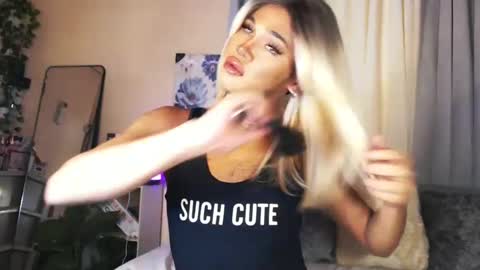 Snapshot of tiara_perezx chatting on 25, 2, 2025 Sam online show from 25, 2, 2025