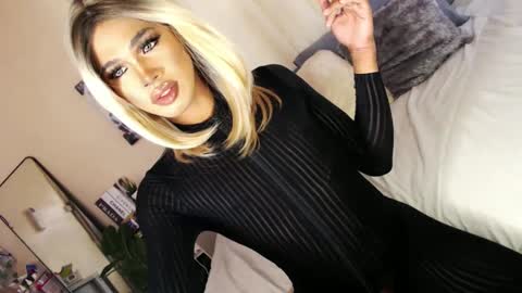 Snapshot of tiara_perezx chatting on 26, 2, 2025 Sam online show from 26, 2, 2025