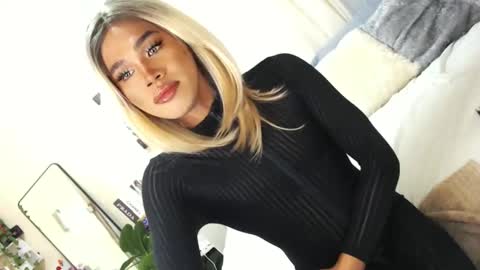 Snapshot of tiara_perezx chatting on 27, 2, 2025 Sam online show from 27, 2, 2025