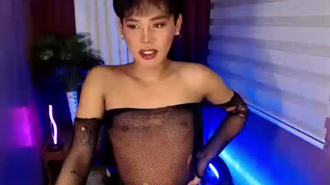 Snapshot of tiara_perezx chatting on 11, 9, 2025 Sam online show from 11, 9, 2025