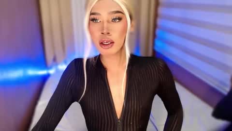 Snapshot of tiara_perezx chatting on 2, 10, 2025 Sam online show from 2, 10, 2025