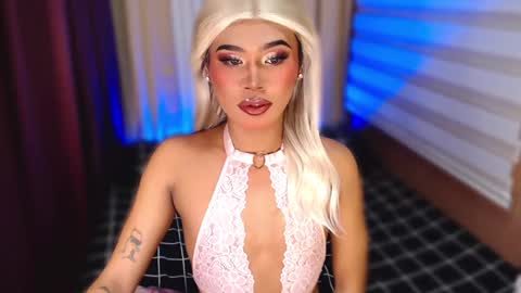 Snapshot of tiara_perezx chatting on 26, 10, 2025 Sam online show from 26, 10, 2025