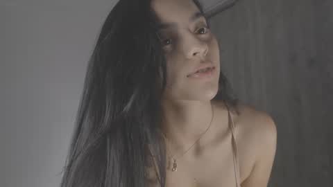 Snapshot of tiaraaa_02 chatting on 10, 3, 2025 Tiaraaa 02 online show from 10, 3, 2025