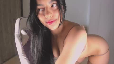 Snapshot of tiaraaa_02 chatting on 9, 9, 2025 Tiaraaa 02 online show from 9, 9, 2025