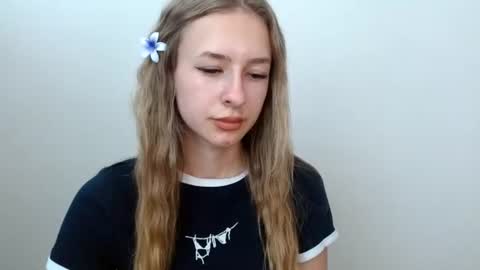 Snapshot of tiarasmile chatting on 30, 6, 2026 Tiara online show from 30, 6, 2026