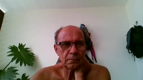 tiaretiareopui online show from 17, 1, 2025