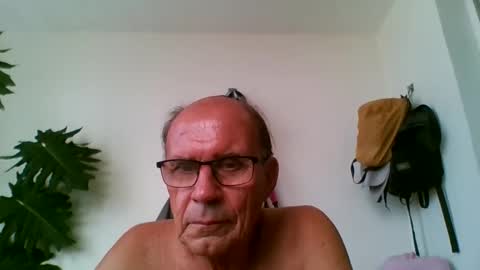 tiaretiareopui online show from 15, 11, 2025