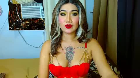 tiarrafoxs online show from 26, 12, 2024