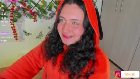 Snapshot of tich___ chatting on 4, 6, 2026 tich___ online show from 4, 6, 2026