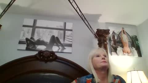 ticklemepink696969 online show from 29, 12, 2024