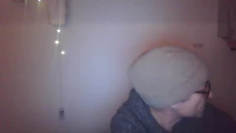 tiddles12345 online show from 17, 12, 2025