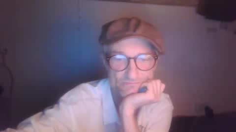 tiddles12345 online show from 17, 4, 2026