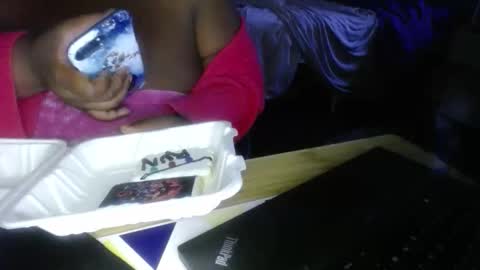 Snapshot of tierrahenri chatting on 3, 12, 2025 Tierra Henri online show from 3, 12, 2025