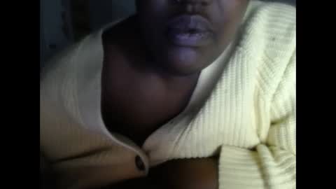 Snapshot of tierrahenri chatting on 16, 12, 2025 Tierra Henri online show from 16, 12, 2025