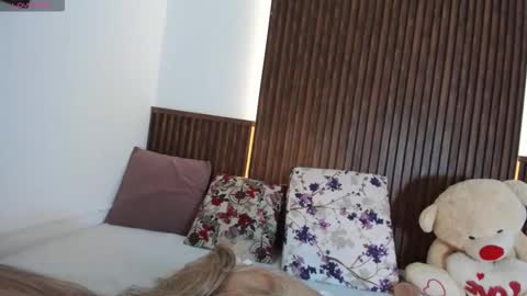 Snapshot of tifanny_doll01 chatting on 10, 11, 2025 tifanny_doll01 online show from 10, 11, 2025