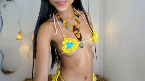 Snapshot of tifanny_eve chatting on 5, 3, 2025 Dani online show from 5, 3, 2025