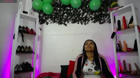 Tifanny Nails  online show from 7, 4, 2026