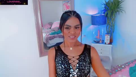 Tifannysexy69 online show from 28, 1, 2025