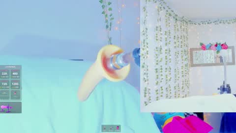 Tiffanny online show from 3, 11, 2025