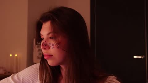 Snapshot of tiffantasy chatting on 23, 11, 2025 Im here on Fridays Saturdays Sundays online show from 23, 11, 2025