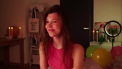 Snapshot of tiffantasy chatting on 24, 11, 2025 Im here on Fridays Saturdays Sundays online show from 24, 11, 2025