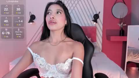 Snapshot of tiffany_low chatting on 11, 3, 2026 tiffany_low online show from 11, 3, 2026