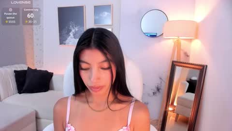 Snapshot of tiffany_low chatting on 23, 3, 2026 tiffany_low online show from 23, 3, 2026