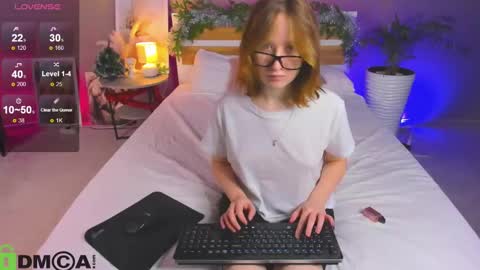 tiffany_roy online show from 9, 1, 2025