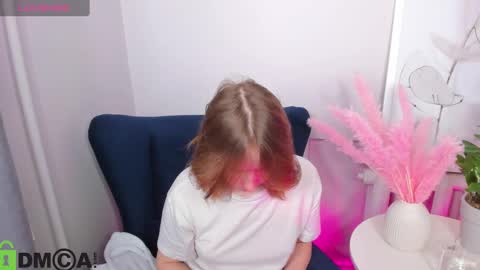 tiffany_roy online show from 29, 1, 2025