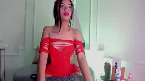 Snapshot of tiffany_sander chatting on 18, 12, 2024 tiffany_sander online show from 18, 12, 2024