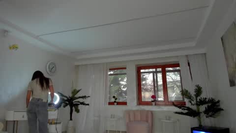 Tiffany Houston online show from 14, 12, 2024