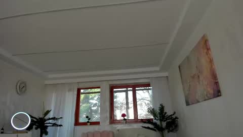 Tiffany Houston online show from 14, 2, 2025