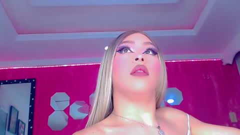 Snapshot of tiffanymackensyy69 chatting on 8, 11, 2025 tiffanymackensyy69 online show from 8, 11, 2025