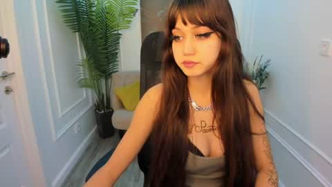 tiffanyyoun online show from 3, 12, 2025