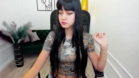 tiffanyyoun online show from 18, 1, 2026