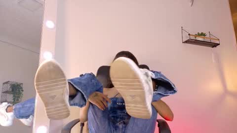 Tiffany  online show from 26, 9, 2025