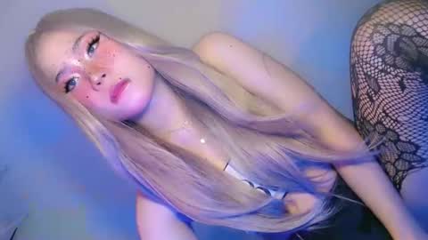 tight_elliana online show from 16, 4, 2026