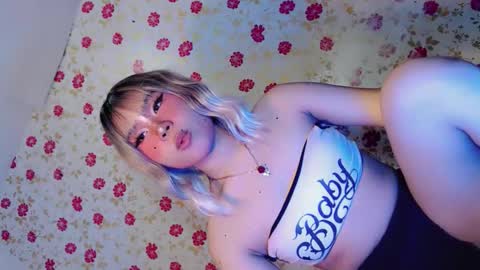tight_elliana online show from 22, 4, 2026