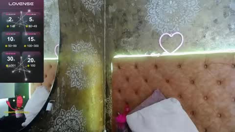 TILA TEQUILA online show from 17, 1, 2025