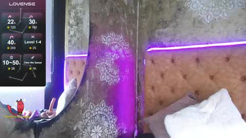 TILA TEQUILA online show from 28, 2, 2025