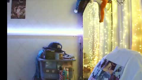 Snapshot of timbunnyy chatting on 18, 5, 2026 Wille online show from 18, 5, 2026