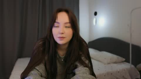 Mia online show from 19, 4, 2026