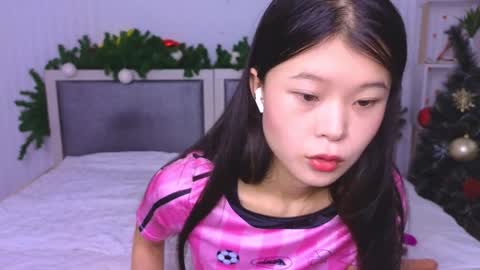 tina__kim online show from 21, 12, 2024