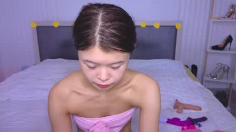 tina__kim online show from 7, 2, 2025