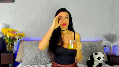 Tina online show from 19, 10, 2025